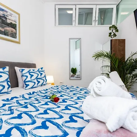 Apartment By The Way Hot Tub And Free Parking Dubrovnik Extérieur photo