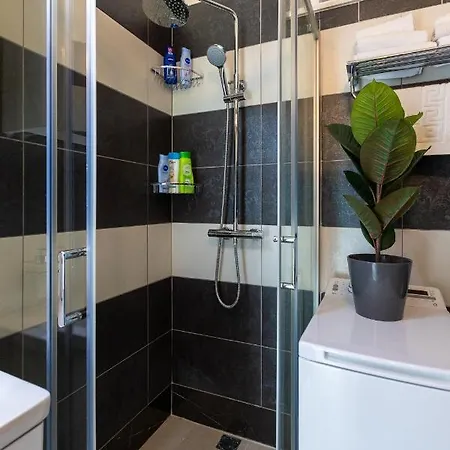 Apartment By The Way Hot Tub And Free Parking Dubrovnik Extérieur photo