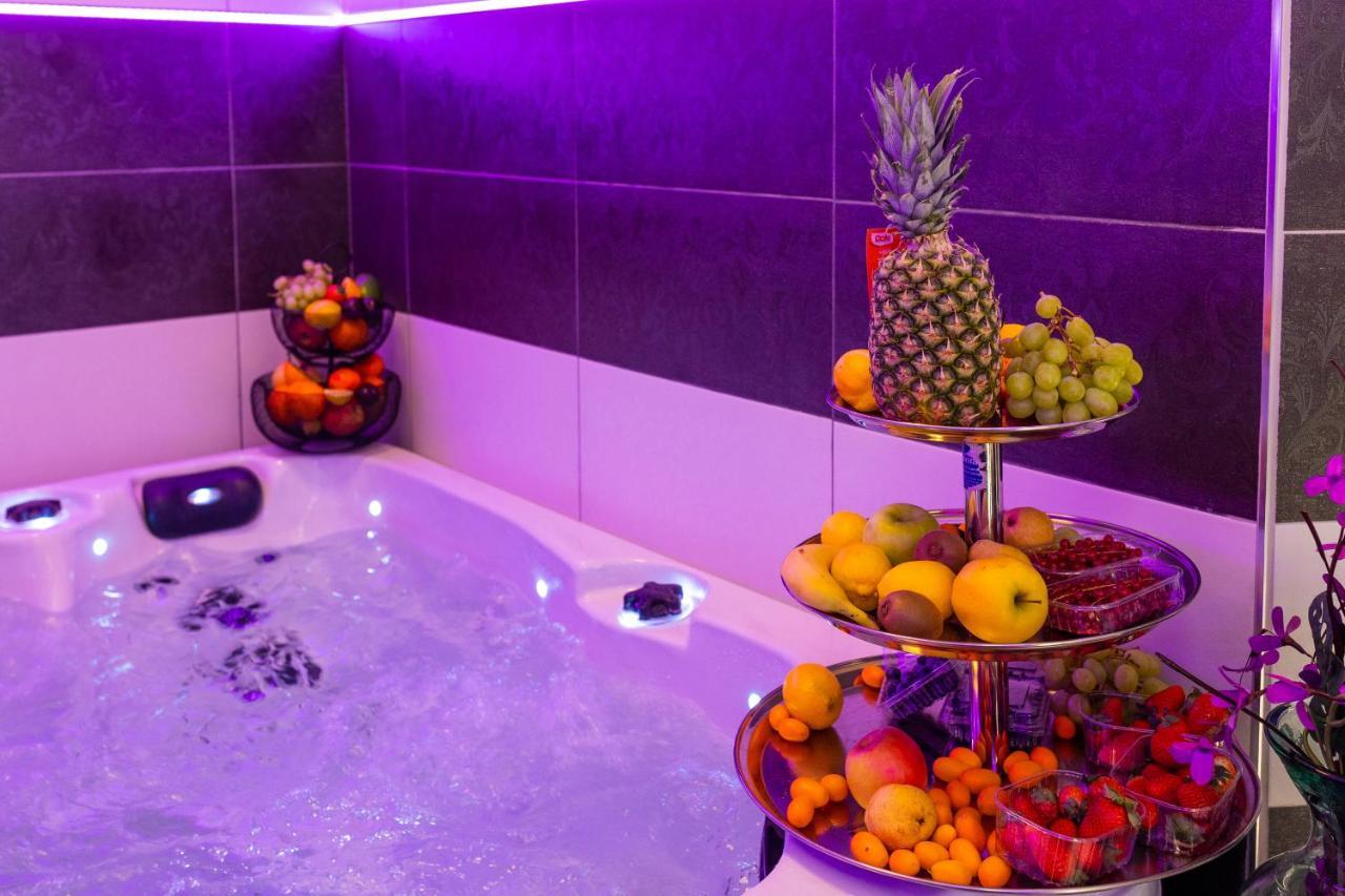 By The Way Hot Tub And Free Parking Apartamento *