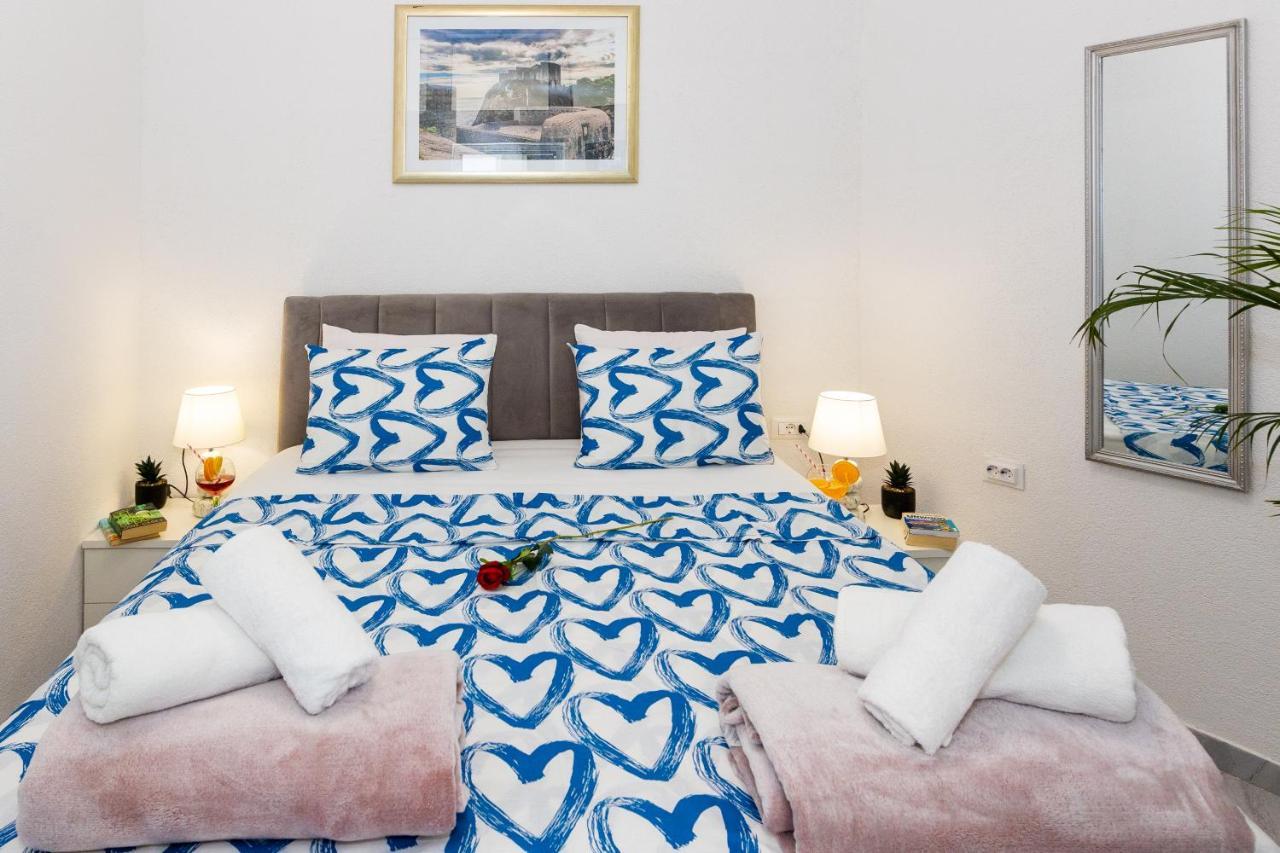 Apartamento By The Way Hot Tub And Free Parking *
