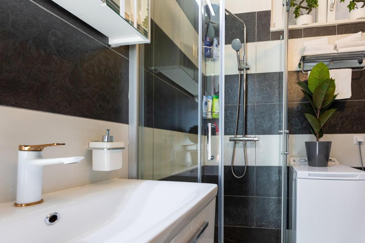 Apartamento By The Way Hot Tub And Free Parking *